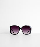 Diva Alert Sunglasses is a trendy pick to create 2023 festival outfits, festival dresses, outfits for concerts or raves, and complete your best party outfits!