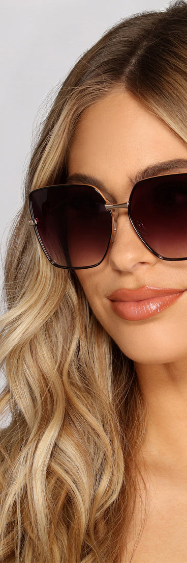 Later Hater Square Cat Eye Sunglasses is a trendy pick to create 2023 festival outfits, festival dresses, outfits for concerts or raves, and complete your best party outfits!