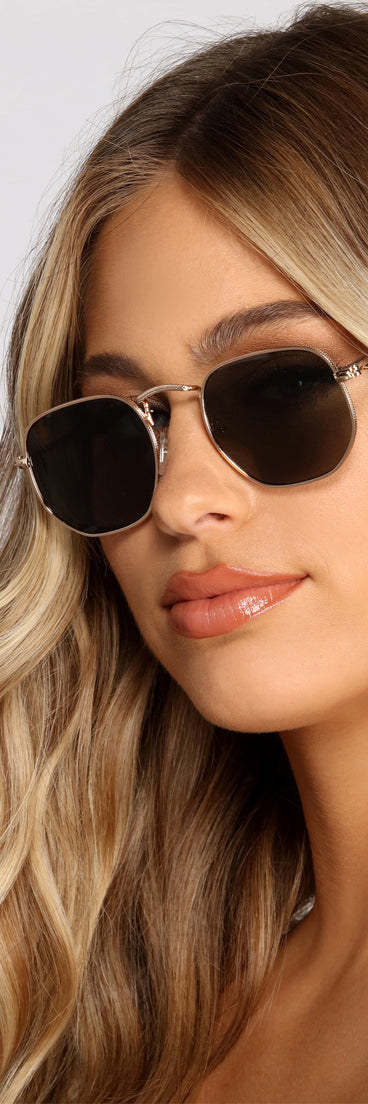 Shady Business Square Oval Sunglasses is a trendy pick to create 2023 festival outfits, festival dresses, outfits for concerts or raves, and complete your best party outfits!