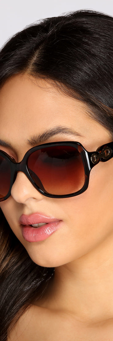 Star Status Gold Link Sunglasses