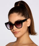 State The Facts Cat Eye Sunglasses is a trendy pick to create 2023 festival outfits, festival dresses, outfits for concerts or raves, and complete your best party outfits!