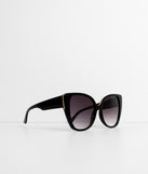 State The Facts Cat Eye Sunglasses is a trendy pick to create 2023 festival outfits, festival dresses, outfits for concerts or raves, and complete your best party outfits!