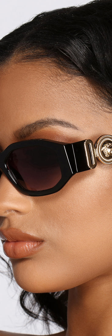 Vintage Inspirations Oval Geometric Sunglasses is a trendy pick to create 2023 festival outfits, festival dresses, outfits for concerts or raves, and complete your best party outfits!