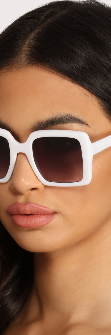 Don't Bother Me White Square Sunglasses is a trendy pick to create 2023 festival outfits, festival dresses, outfits for concerts or raves, and complete your best party outfits!