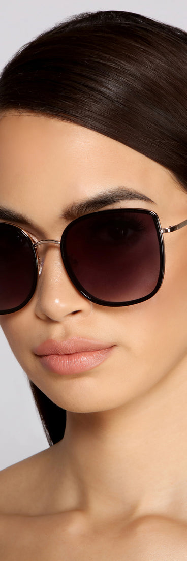 Essential Trendy Trim Square Sunglasses
