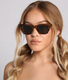 Effortlessly Chic Cat Eye Sunglasses is a trendy pick to create 2023 festival outfits, festival dresses, outfits for concerts or raves, and complete your best party outfits!