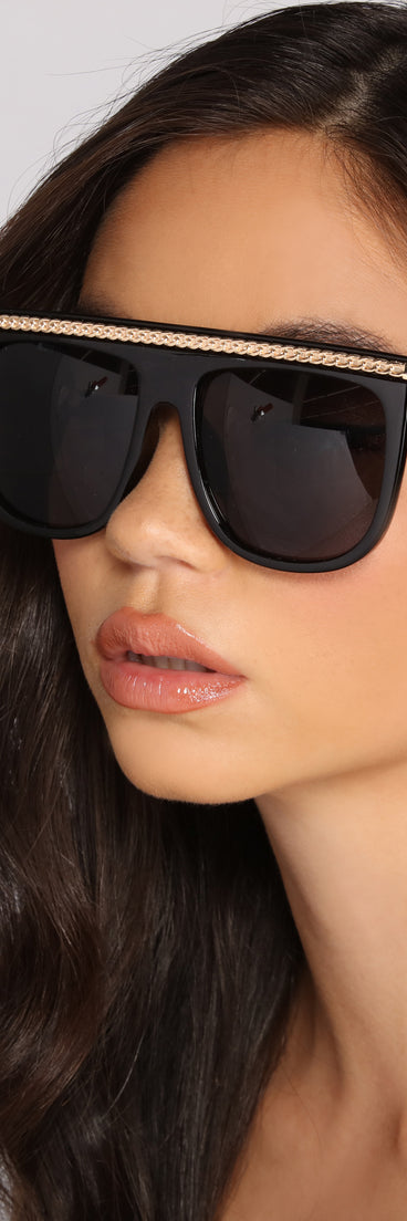 Bring The Drama Chain Trim Sunglasses is a trendy pick to create 2023 festival outfits, festival dresses, outfits for concerts or raves, and complete your best party outfits!