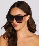 So Extra Oversized Square Sunglasses is a trendy pick to create 2023 festival outfits, festival dresses, outfits for concerts or raves, and complete your best party outfits!