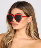 Fab And Trendy Heart-Shaped Sunglasses is a trendy pick to create 2023 festival outfits, festival dresses, outfits for concerts or raves, and complete your best party outfits!