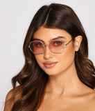 Making Trends Geometric Sunglasses is a trendy pick to create 2023 festival outfits, festival dresses, outfits for concerts or raves, and complete your best party outfits!