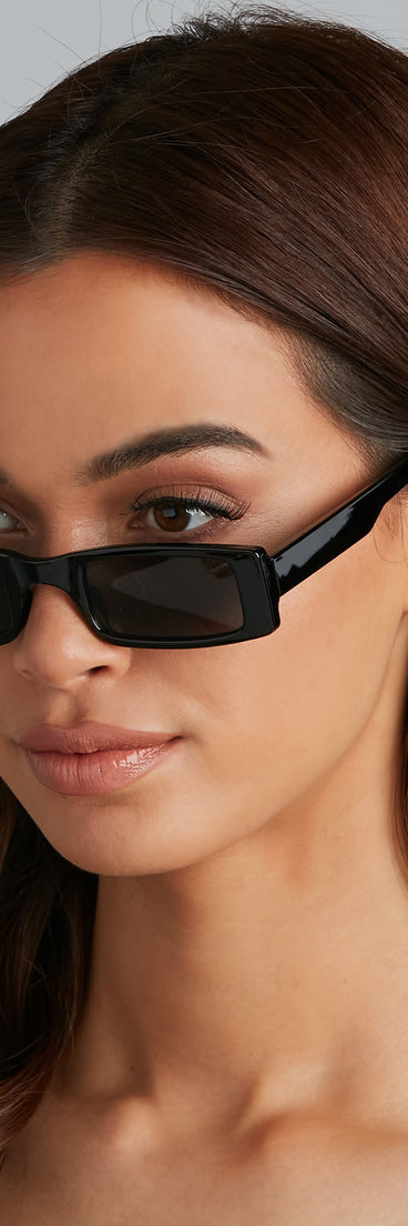 90's Moment Rectangular Sunglasses is a trendy pick to create 2023 festival outfits, festival dresses, outfits for concerts or raves, and complete your best party outfits!