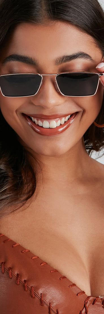 Almost Famous Sleek Square Sunglasses is a trendy pick to create 2023 festival outfits, festival dresses, outfits for concerts or raves, and complete your best party outfits!