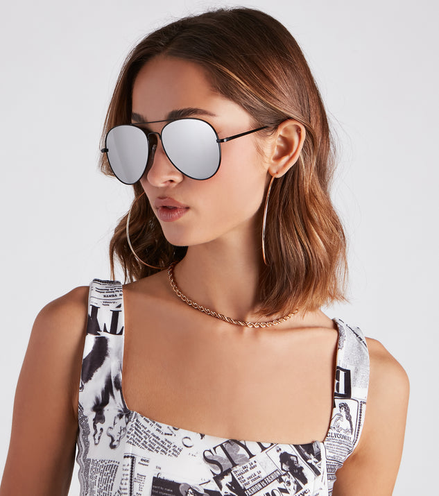 On Your Radar Mirrored Aviator Sunglasses is a fire pick to create 2023 festival outfits, concert dresses, outfits for raves, or to complete your best party outfits or clubwear!