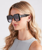 Coolness In Check Oversized Chain Sunglasses is a fire pick to create 2023 festival outfits, concert dresses, outfits for raves, or to complete your best party outfits or clubwear!