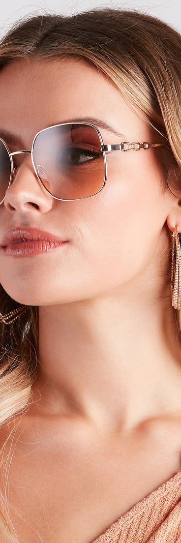 Trendsetting Vibes Oversized Square Sunglasses is a fire pick to create 2023 festival outfits, concert dresses, outfits for raves, or to complete your best party outfits or clubwear!