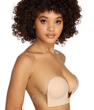With Plunging Adhesive Bra as your homecoming jewelry or accessories, your 2023 Homecoming dress look will be fire!