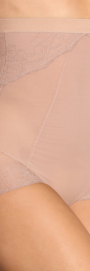 Sheer Mesh Lace Trim Shaper Short provides essential lift and support for creating your best summer outfits of the season for 2023!