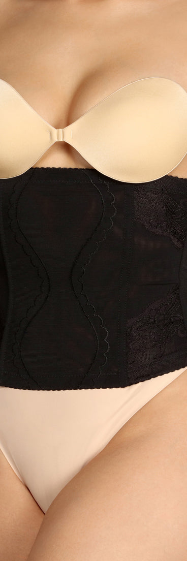 Lace Waist Cinching Hourglass Shapewear provides essential lift and support for creating your best summer outfits of the season for 2023!