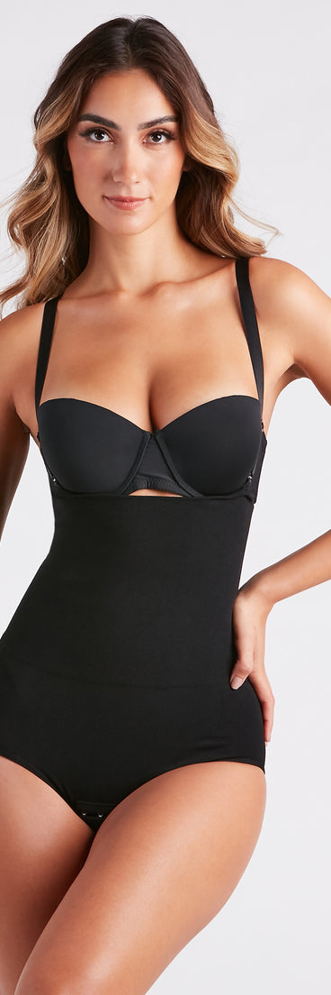 Flawless Look Ultra High Waist Shaper Bodysuit provides essential lift and support for creating your best summer outfits of the season for 2023!