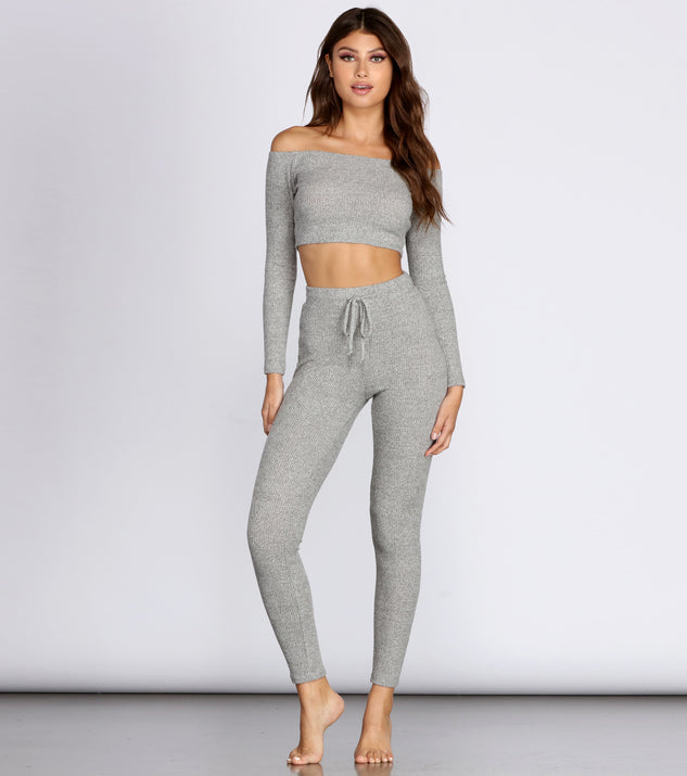 Live For The Comfort Pj Leggings provides essential lift and support for creating your best summer outfits of the season for 2023!
