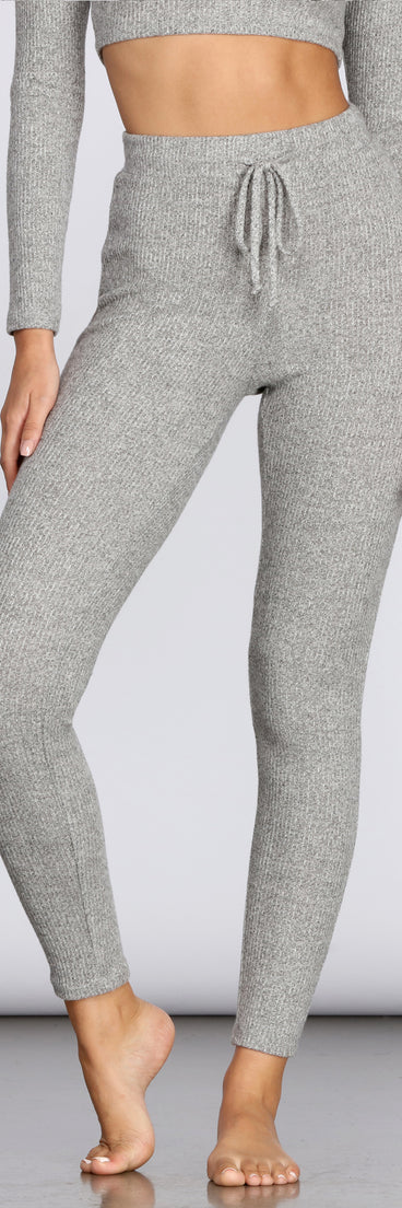 Live For The Comfort Pj Leggings provides essential lift and support for creating your best summer outfits of the season for 2023!