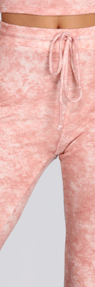 Cloud Nine PJ Leggings provides essential lift and support for creating your best summer outfits of the season for 2023!