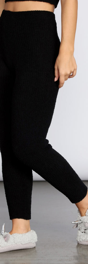 Cozy Girl Chenille Pj Leggings provides essential lift and support for creating your best summer outfits of the season for 2023!
