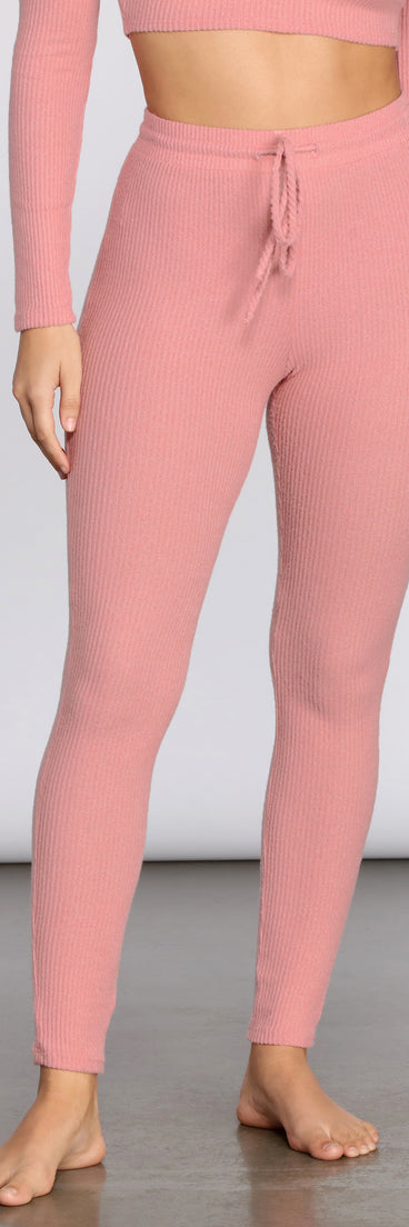 Slow Things Down Lounge Leggings provides essential lift and support for creating your best summer outfits of the season for 2023!