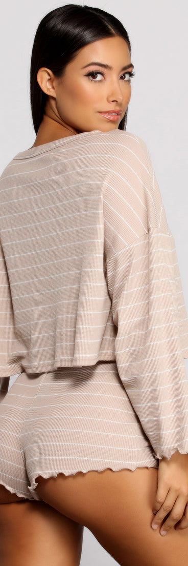 You’ll look stunning in the Sweet Dreams Striped Pajama Top when paired with its matching separate to create a glam clothing set perfect for parties, date nights, concert outfits, back-to-school attire, or for any summer event!