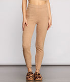 You’ll look stunning in the Cozy and Snug Chenille Pajama Leggings when paired with its matching separate to create a glam clothing set perfect for parties, date nights, concert outfits, back-to-school attire, or for any summer event!