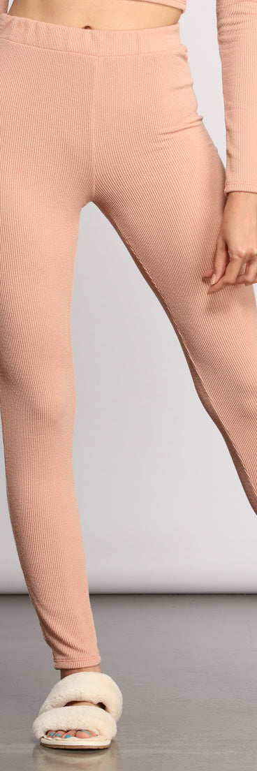 Every Day High Waist Ribbed Pajama Leggings provides essential lift and support for creating your best summer outfits of the season for 2023!