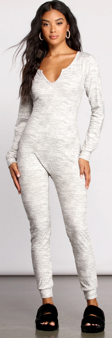 Cozy Feels Two Tone Pajama Onesie provides essential lift and support for creating your best summer outfits of the season for 2023!