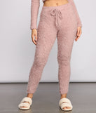 You’ll look stunning in the Mid Rise Eyelash Knit Pajama Leggings when paired with its matching separate to create a glam clothing set perfect for parties, date nights, concert outfits, back-to-school attire, or for any summer event!