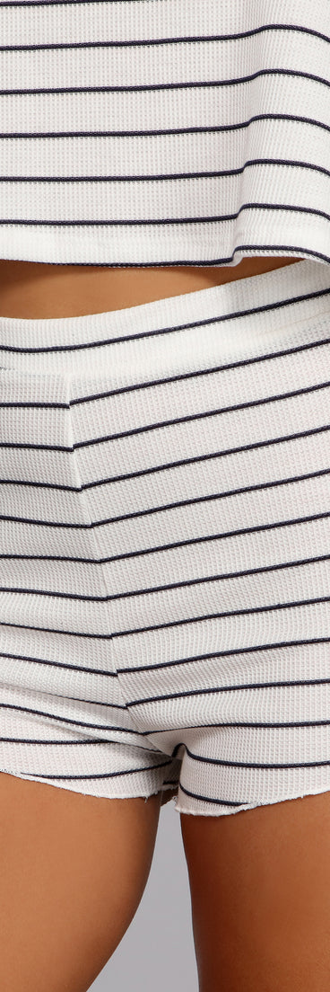 You’ll look stunning in the High Waist Striped Pajama Shorts when paired with its matching separate to create a glam clothing set perfect for parties, date nights, concert outfits, back-to-school attire, or for any summer event!