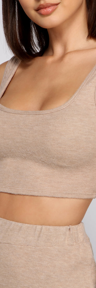 Taking Knit Easy Pajama Tank provides essential lift and support for creating your best summer outfits of the season for 2023!