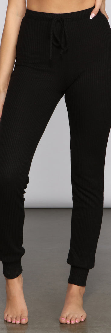 Sweet Dreams Pajama Leggings provides essential lift and support for creating your best summer outfits of the season for 2023!