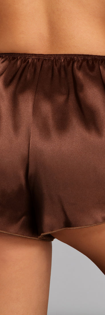 Sleek And Chic Satin Pajama Shorts provides essential lift and support for creating your best summer outfits of the season for 2023!