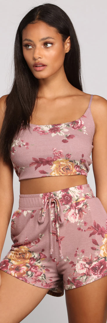 Floral Dreams Cropped Pajama Tank provides essential lift and support for creating your best summer outfits of the season for 2023!