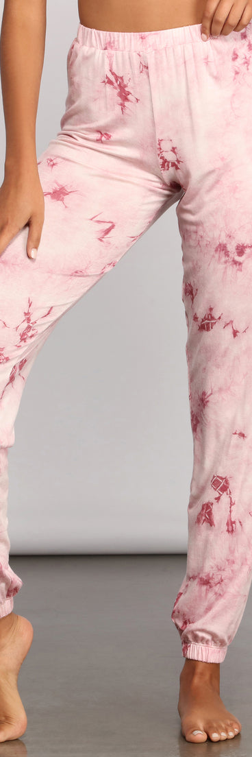 Pop Of Retro Tie Dye Pajama Joggers provides essential lift and support for creating your best summer outfits of the season for 2023!