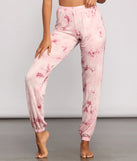 Pop Of Retro Tie Dye Pajama Joggers provides essential lift and support for creating your best summer outfits of the season for 2023!