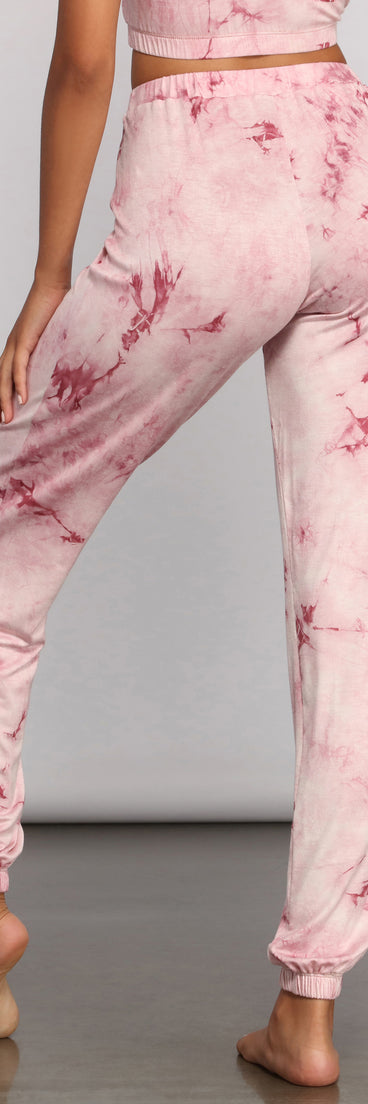 Pop Of Retro Tie Dye Pajama Joggers provides essential lift and support for creating your best summer outfits of the season for 2023!
