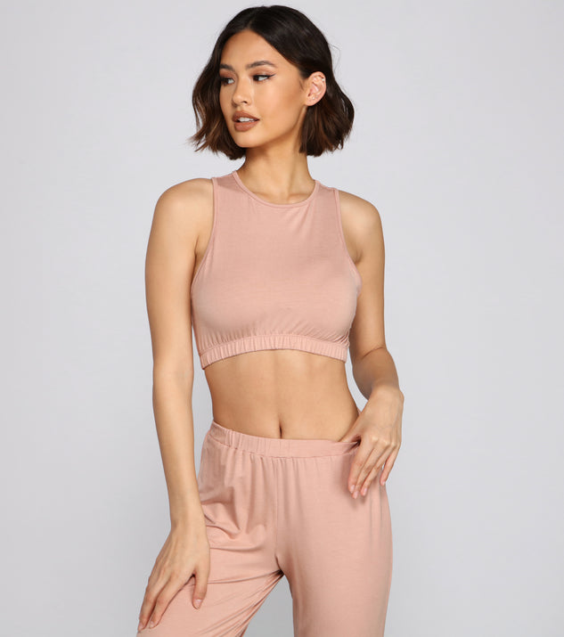 Dreamy Tie-Dye Cropped Pajama Top provides essential lift and support for creating your best summer outfits of the season for 2023!