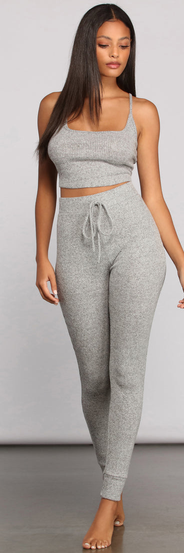 Casual Ribbed Knit Pajama Tank And Leggings Set provides essential lift and support for creating your best summer outfits of the season for 2023!