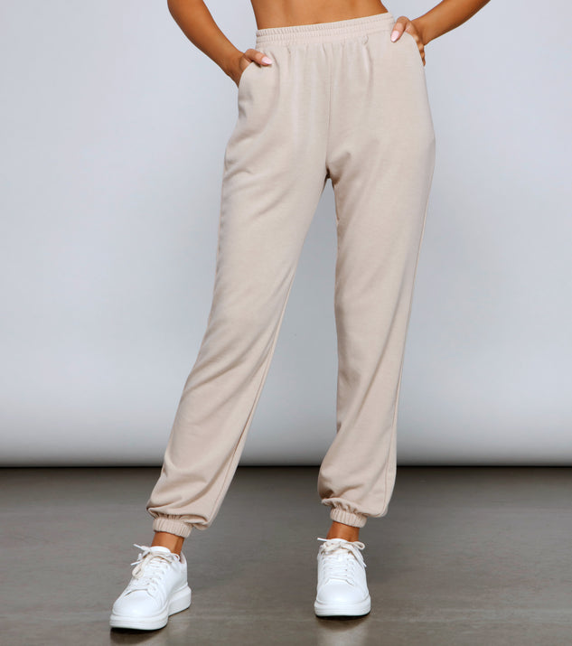 Keep It Chill Pajama Joggers provides essential lift and support for creating your best summer outfits of the season for 2023!
