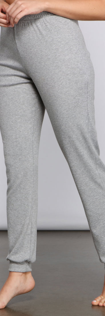 Cuddle Vibes Pajama Leggings provides essential lift and support for creating your best summer outfits of the season for 2023!