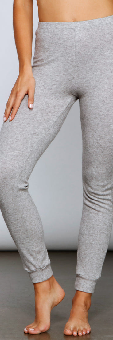 Comfy Chic Pajama Leggings provides essential lift and support for creating your best summer outfits of the season for 2023!