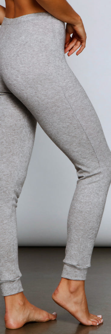 Comfy Chic Pajama Leggings provides essential lift and support for creating your best summer outfits of the season for 2023!