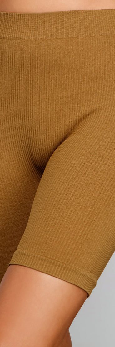 You’ll look stunning in the Stylish And Seamless Biker Shorts when paired with its matching separate to create a glam clothing set perfect for parties, date nights, concert outfits, back-to-school attire, or for any summer event!