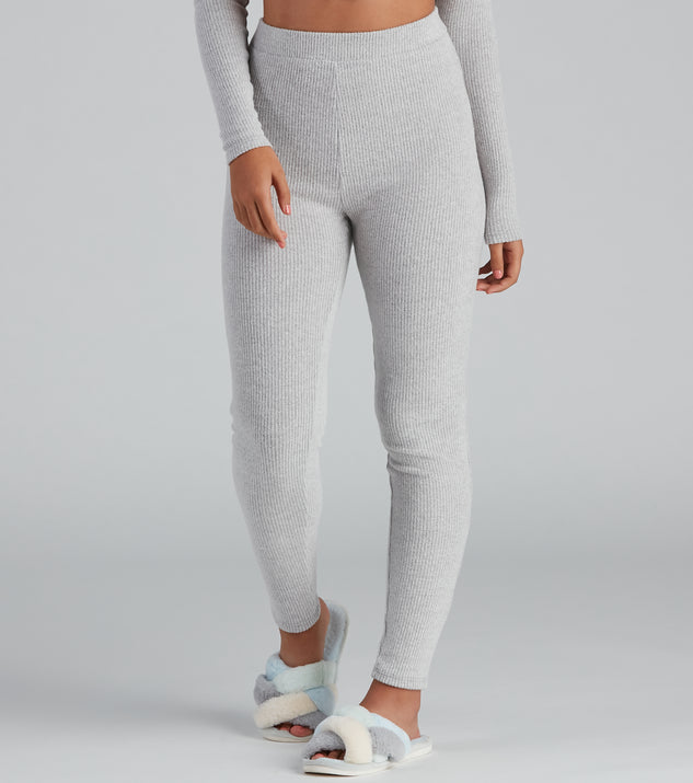 Stylishly Snug Rib-Knit Pajama Leggings provides essential lift and support for creating your best summer outfits of the season for 2023!