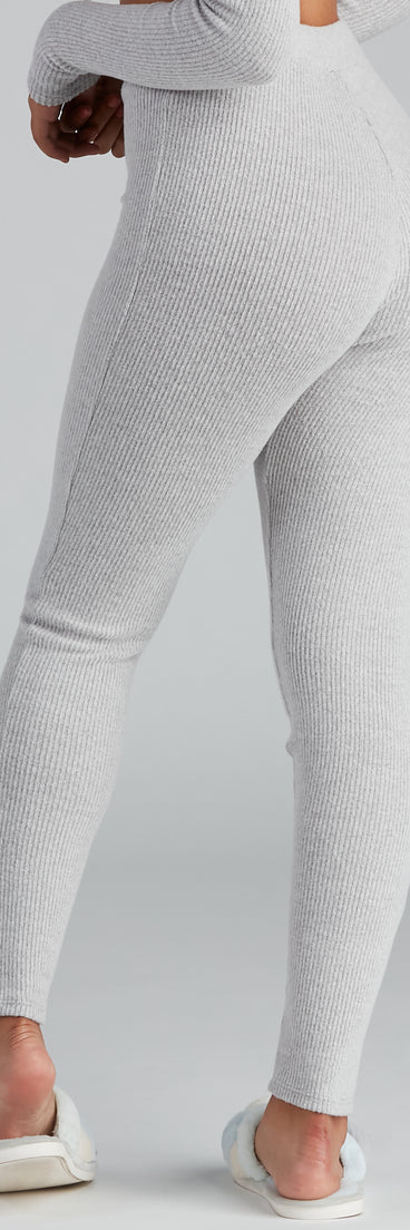 Stylishly Snug Rib-Knit Pajama Leggings provides essential lift and support for creating your best summer outfits of the season for 2023!